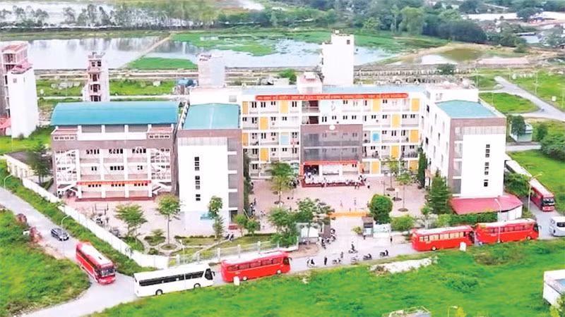 Trường trung học cơ sở Phú Cường (quận Hà Đông) được xây mới, đưa vào sử dụng từ năm học 2022-2023.