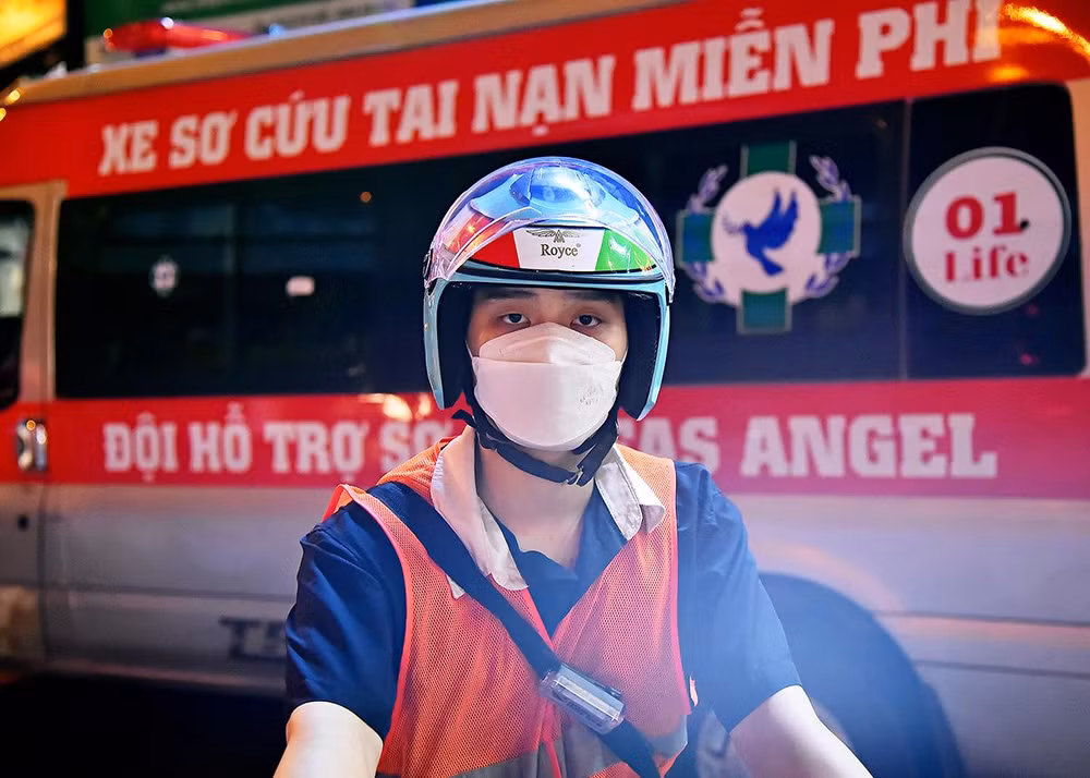 Những thiên thần áo cam ảnh 9