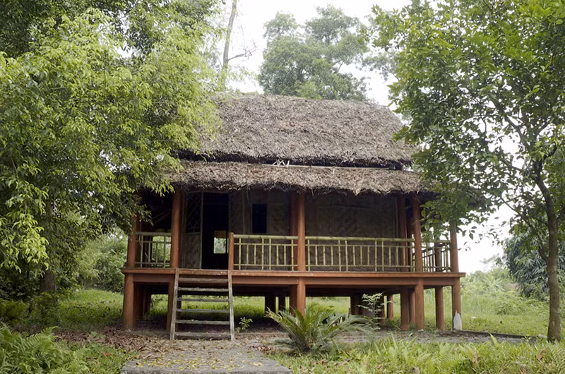 Nhà ở và làm việc của Hoàng thân Xuphanuvông tại thôn Làng Ngòi, xã Mỹ Bằng, huyện Yên Sơn, Tuyên Quang.