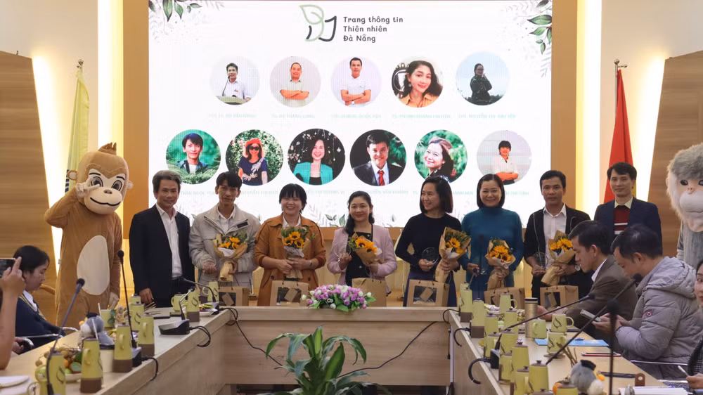 Tri ân các cá nhân đóng góp tư liệu cho trang thông tin.