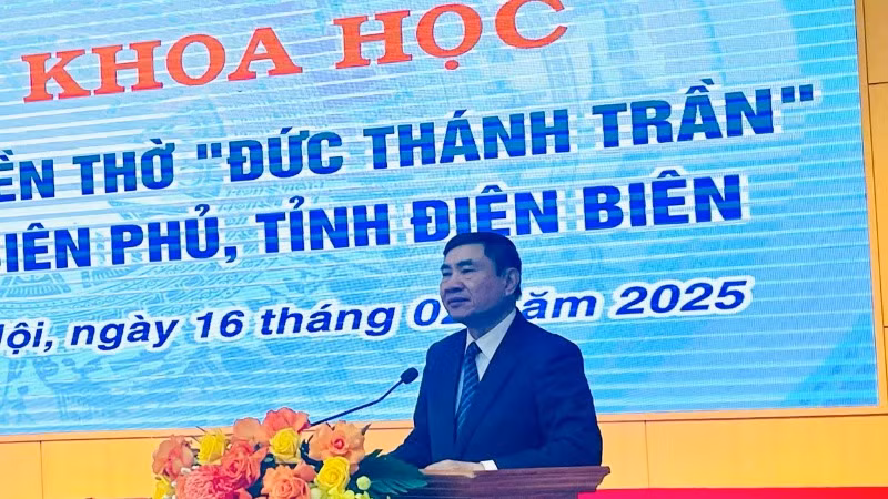 Phó Giáo sư, Tiến sĩ Trần Quốc Cường, Ủy viên Trung ương Đảng, Bí thư Tỉnh ủy Điện Biên phát biểu.