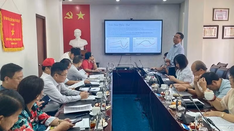 Tọa đàm được tổ chức theo hình thức trực tiếp và trực tuyến.