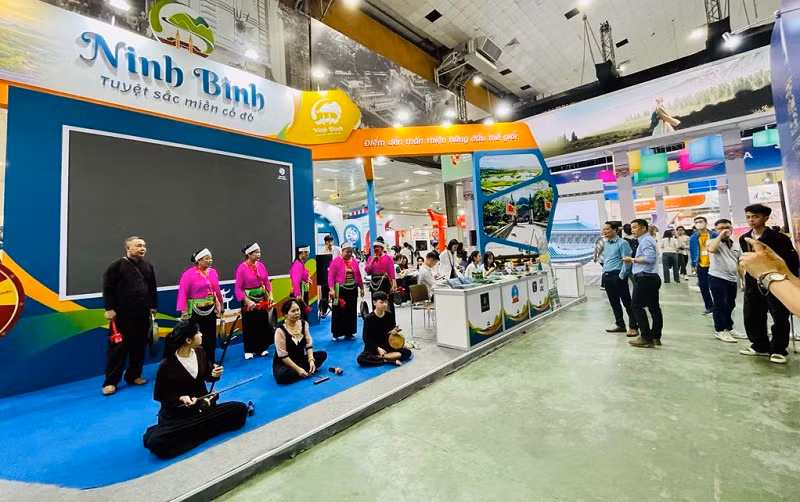 VITM Hà Nội 2024 thu hút gần 80.000 khách đến tham quan, mua sắm.