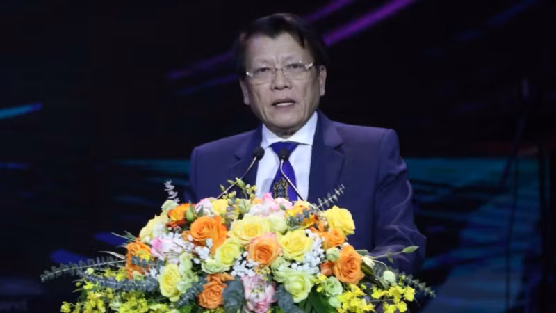 Nghệ sĩ Nhân dân Nguyễn Quang Vinh, Chủ tịch Hội đồng Nghệ thuật đánh giá tổng kết chất lượng nghệ thuật Liên hoan. (Ảnh: Cục Nghệ thuật biểu diễn)