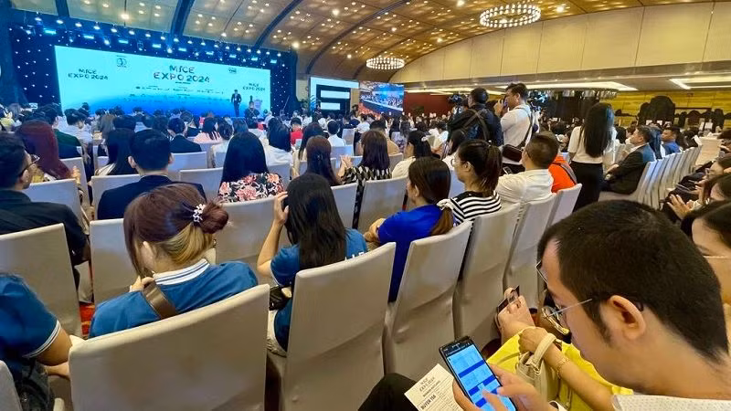 MICE EXPO 2024 thu hút 500 doanh nghiệp tham gia kết nối kinh doanh và 800 đại biểu tham dự.