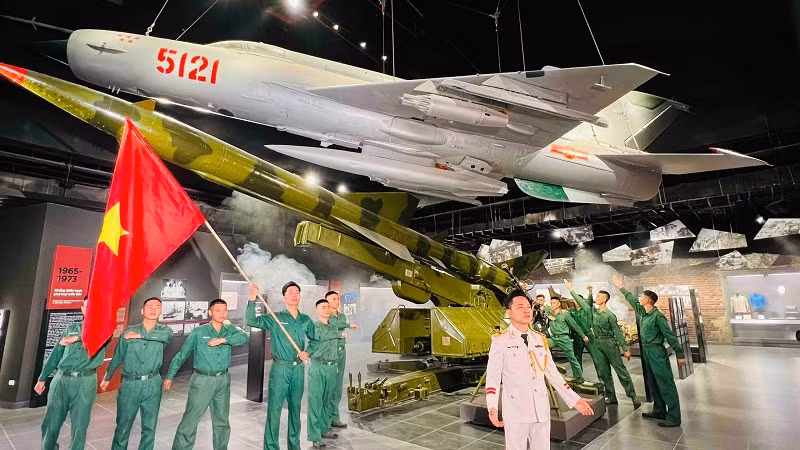 Hình ảnh từ chương trình "Tiến bước dưới quân kỳ". (Ảnh: VTV)