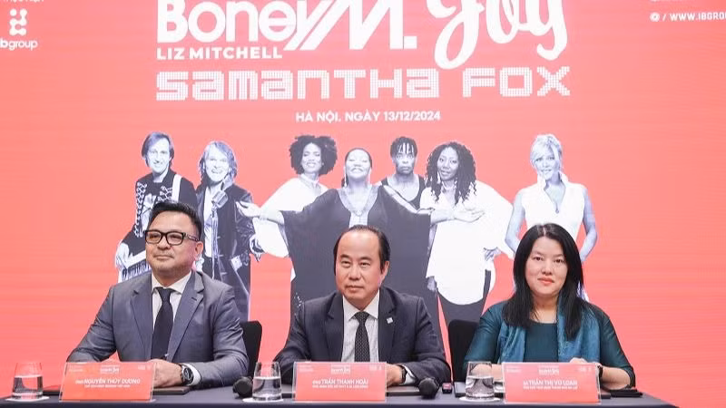 Đại diện Ban tổ chức chia sẻ thông tin về dự án. (Ảnh: HÒA NGUYỄN)