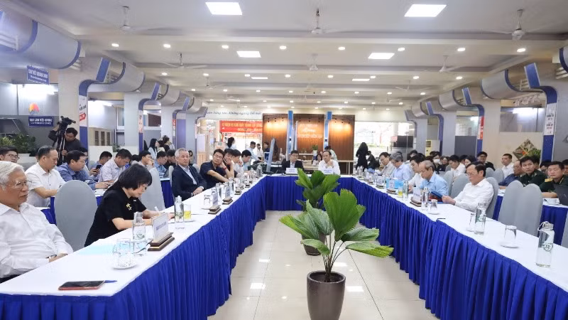 Hội thảo “Khoa học và công nghệ vũ trụ hỗ trợ phát triển kinh tế-xã hội thành phố Hải Phòng”.