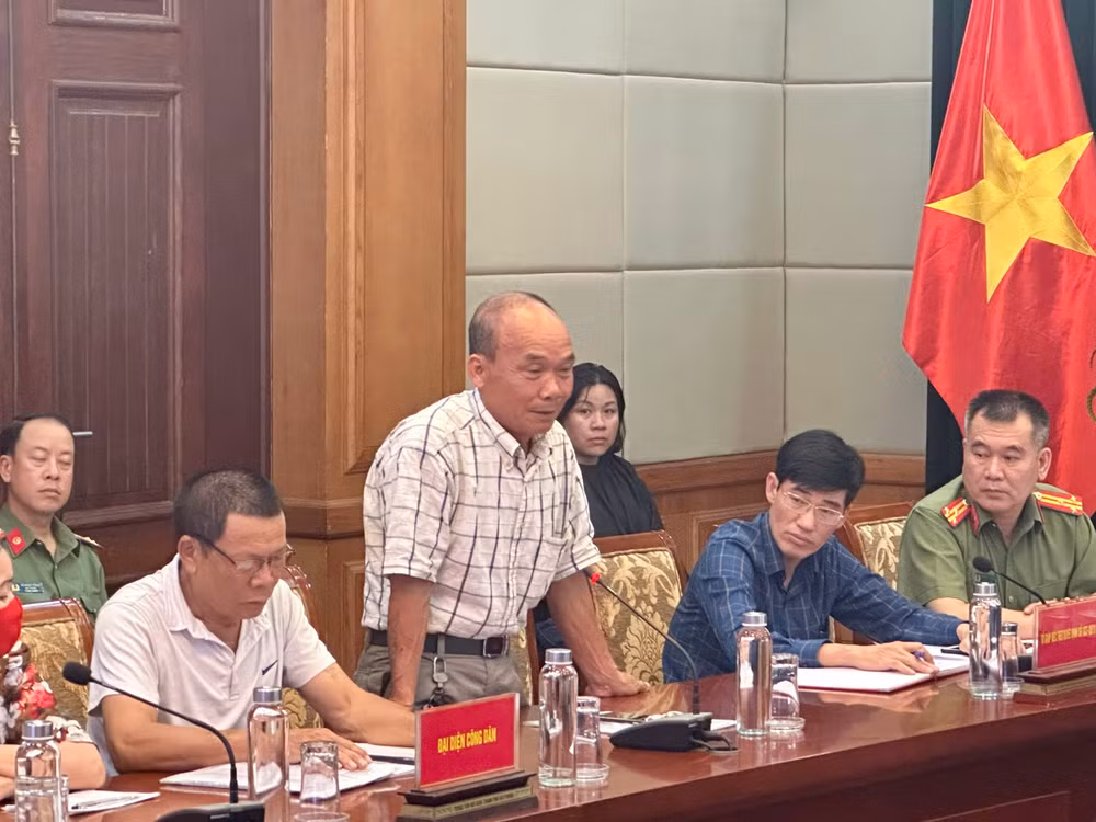 Đại diện các hộ dân huyện Vĩnh Bảo có ý kiến.