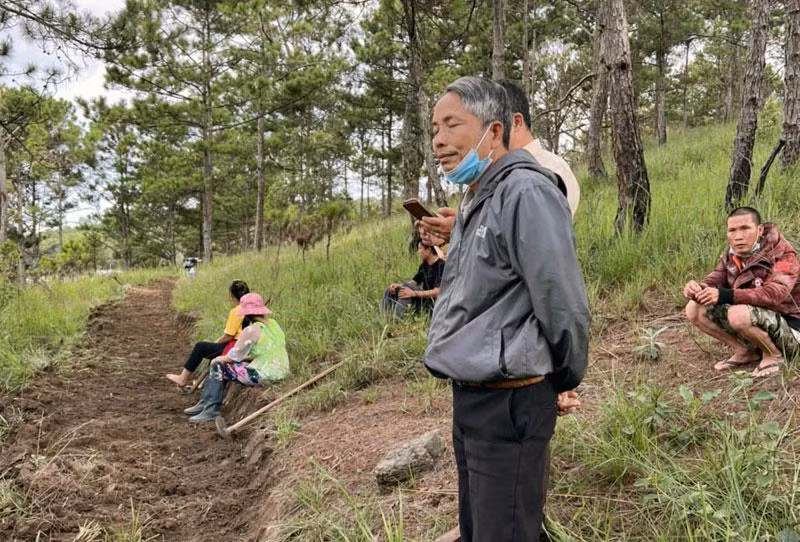 Khu vực các đối tượng tự ý tác động, bao chiếm đất rừng phòng hộ.