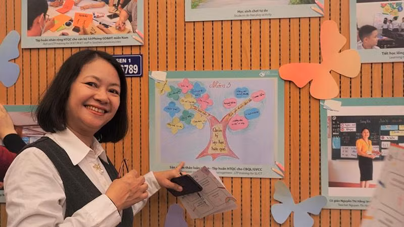 Chia sẻ thông tin về dự án “Học thông qua chơi”. (Ảnh: VVOB)