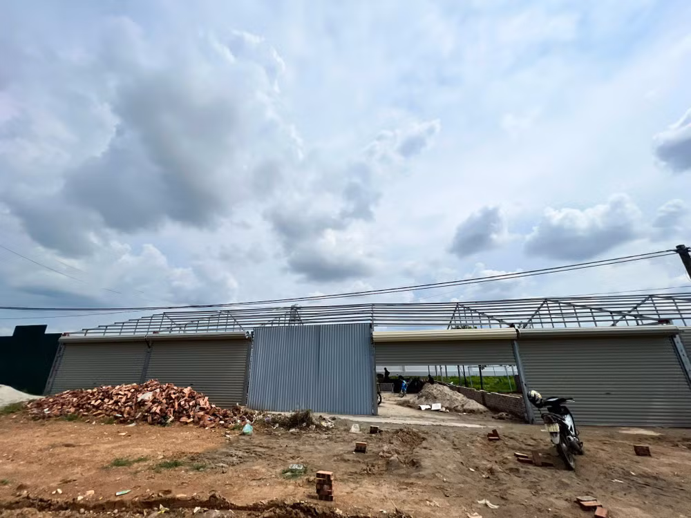 Tháo dỡ công trình vi phạm tại xã Thiện Kế.