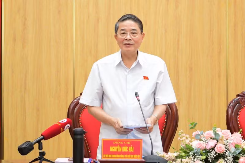 Đồng chí Nguyễn Đức Hải, Ủy viên Trung ương Đảng, Phó Chủ tịch Quốc hội, Phó Trưởng nhóm 3, phát biểu kết luận hội nghị. (Ảnh: TRƯỜNG GIANG)