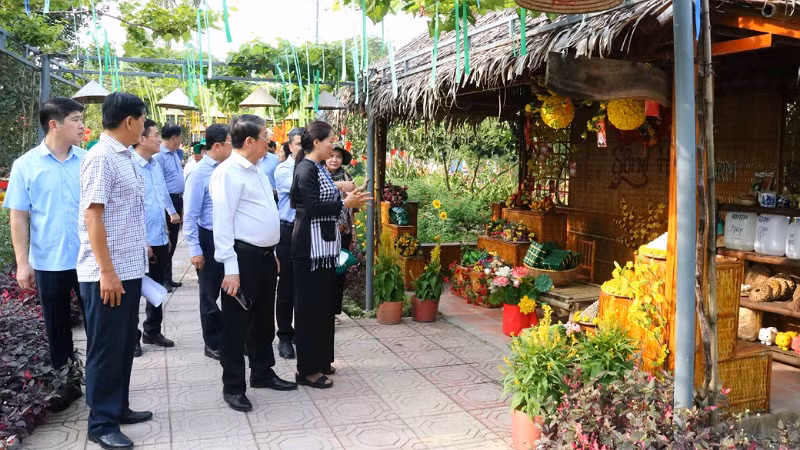 Đoàn công tác của Quốc hội kiểm tra công tác chuẩn bị cho sự kiện tại Khu sinh thái Sông Hậu Farm, Cần Thơ.