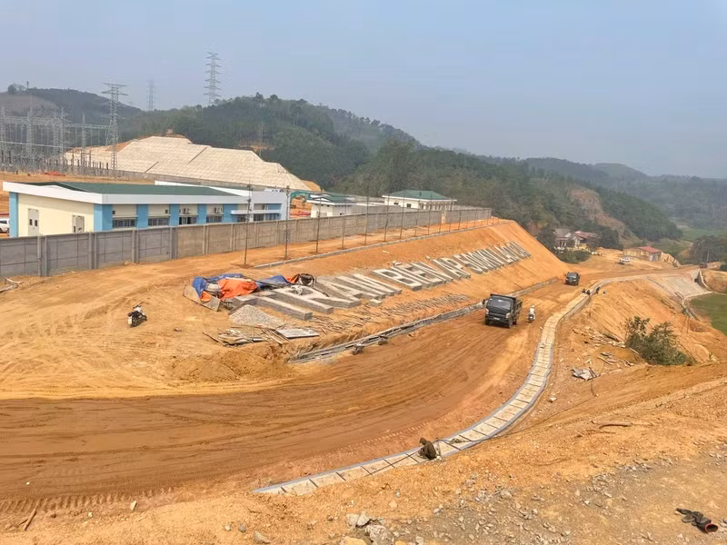 Trạm biến áp 500kV Lào Cai.