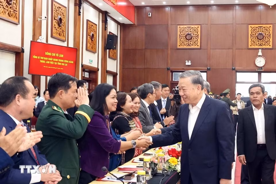 Tổng Bí thư Tô Lâm và các đại biểu. Ảnh: TTXVN
