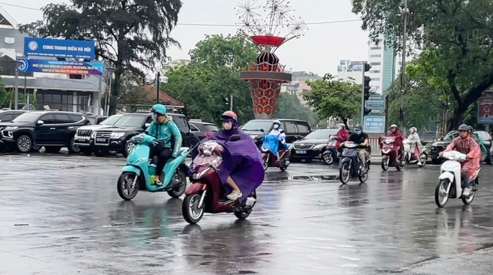 Hà Nội dự báo có mưa vài nơi, trưa chiều hửng nắng; chiều tối có lúc có mưa rào và dông. (Ảnh minh họa: ĐT)