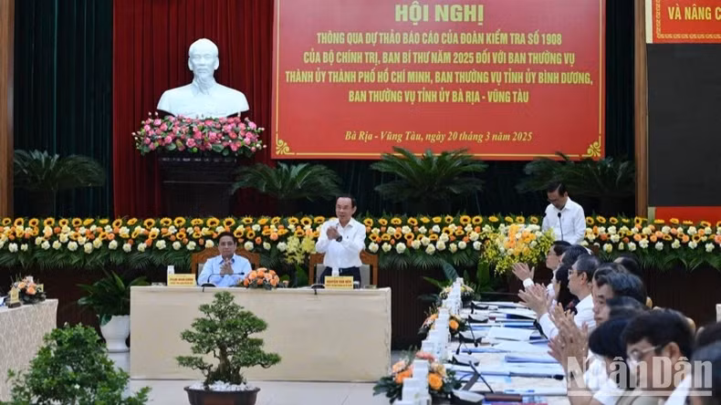 Đồng chí Nguyễn Văn Nên, Ủy viên Bộ Chính trị, Bí thư Thành ủy Thành phố Hồ Chí Minh cùng tham dự Hội nghị. (Ảnh: THANH GIANG)