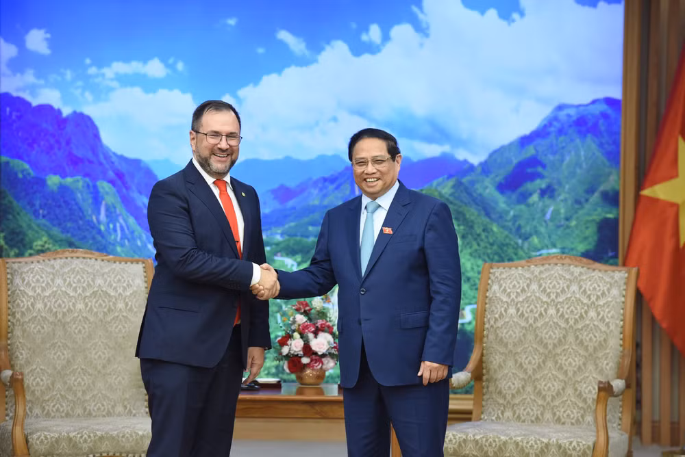 Thủ tướng Phạm Minh Chính tiếp Bộ trưởng Ngoại giao nước Cộng hòa Bolivar Venezuela Yván Gil Pinto. (Ảnh; TRẦN HẢI)