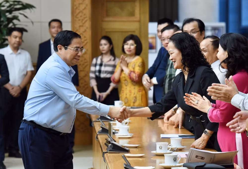 Các đại biểu tham dự buổi làm việc.