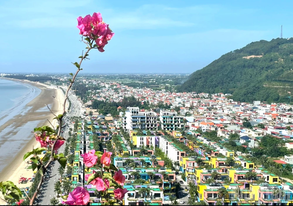 Từ Thanh Hóa đến Phú Yên nhiệt độ có nơi lên đến 39 độ C. (Ảnh minh họa: Đ.T)