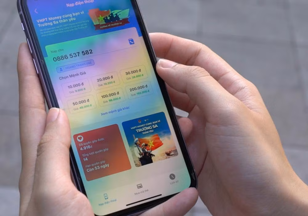 VNPT Money sẽ quyên góp ủng hộ xuồng CQ cho cán bộ, chiến sĩ quần đảo Trường Sa số tiền tương ứng 1% giá trị giao dịch của khách hàng nạp tiền điện thoại di động trên ứng dụng Thanh niên Việt Nam.
