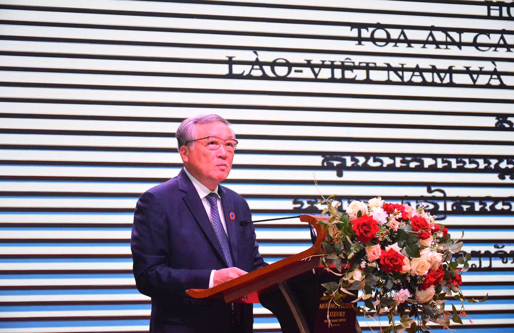 Chánh án Tòa án Nhân dân tối cao Việt Nam Nguyễn Hòa Bình phát biểu tại Hội nghị. (Ảnh: Quốc Dũng)