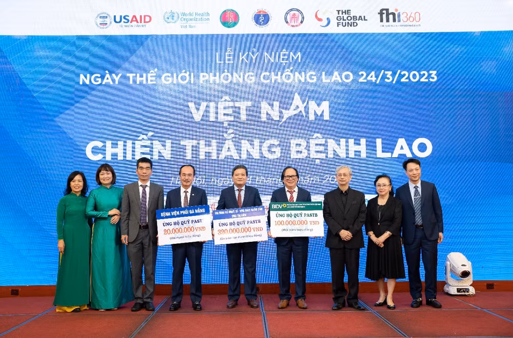 Nhiều tổ chức, cá nhân ủng hộ Quỹ Hỗ trợ người bệnh chiến thắng bệnh lao (PASTB).