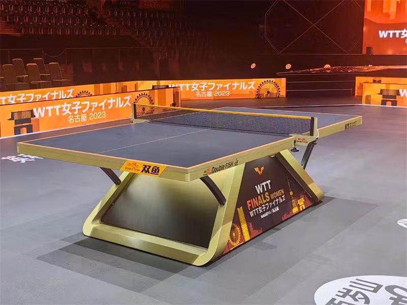 Tất cả các bàn bóng bàn được sử dụng trong giải đấu năm nay đều đạt tiêu chuẩn khắt khe của Liên đoàn Bóng bàn quốc tế.