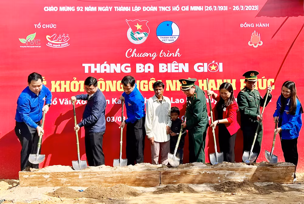 Khởi công “Ngôi nhà hạnh phúc” cho học sinh dân tộc mồ côi có hoàn cảnh khó khăn tại thị trấn Lao Bảo.