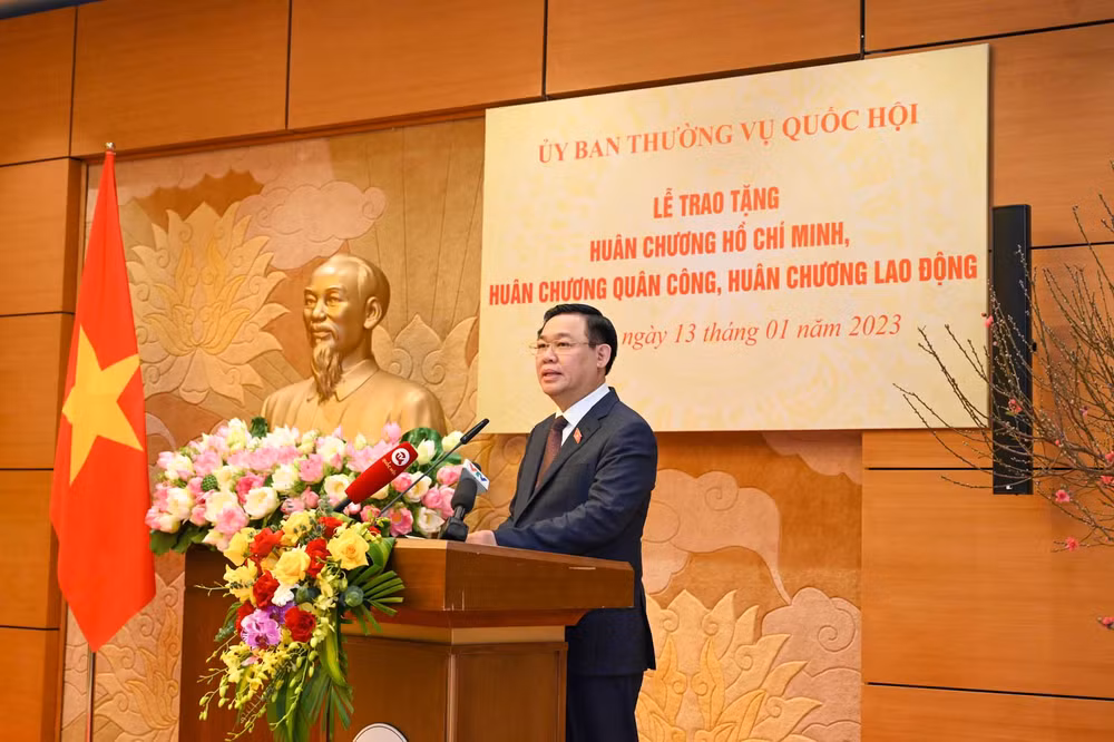 Chủ tịch Quốc hội Vương Đình Huệ phát biểu tại buổi lễ.