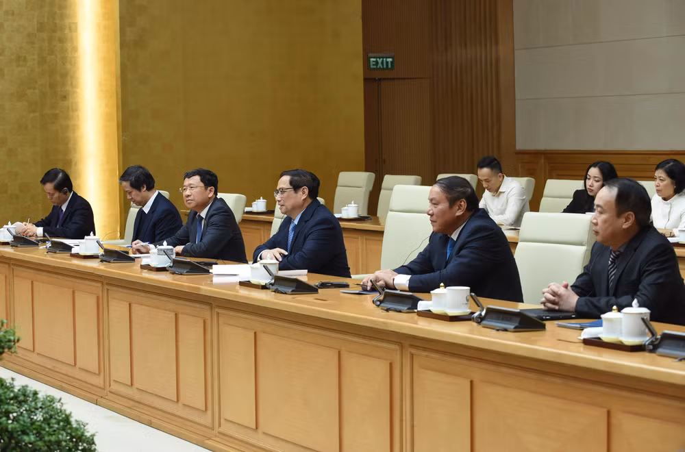 Thủ tướng Phạm Minh Chính và các thành viên chính phủ Việt Nam tham dự buổi tiếp.