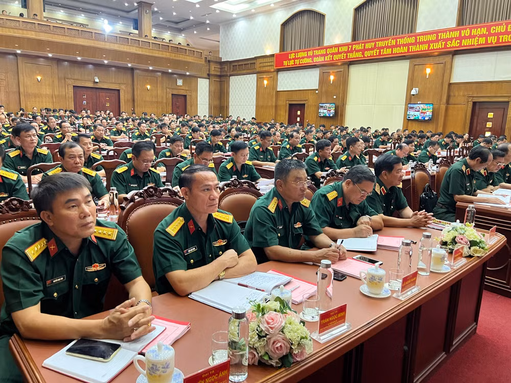 Quang cảnh hội nghị.