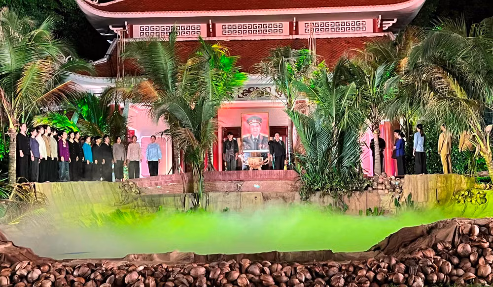 Chương trình nghệ thuật tái hiện cuộc đời và sự nghiệp của Nữ tướng Nguyễn Thị Định.