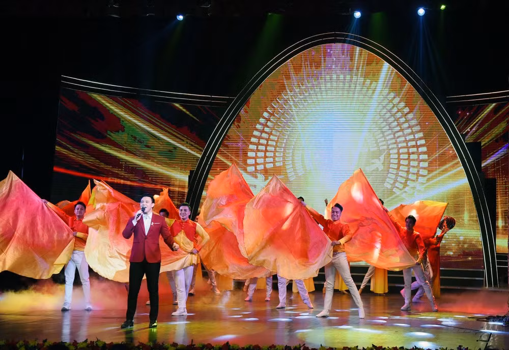 Chương trình nghệ thuật mở đầu cho buổi lễ trao giải.