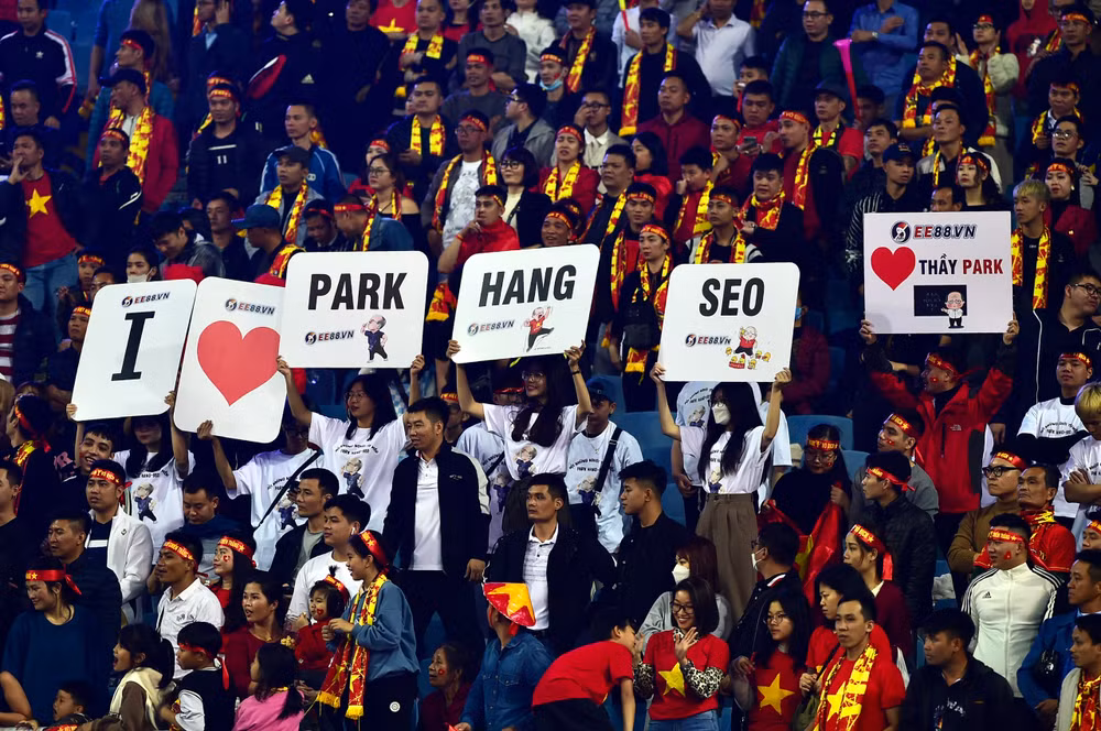 Luôn có những cổ động viên gửi lời tri ân tới nhà cầm quân Park Hang-seo.