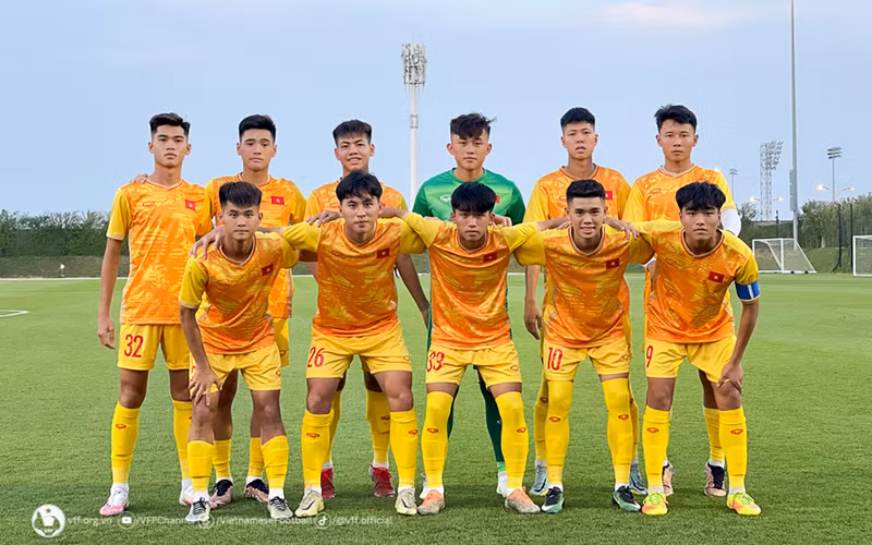 Đội hình ra sân của U17 Việt Nam. (Ảnh: VFF)