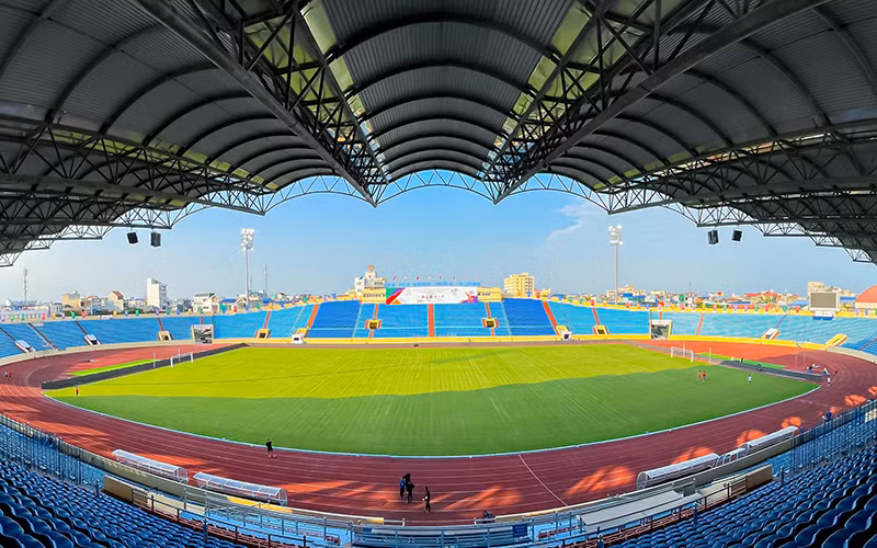 "Chảo lửa" Thiên Trường tiếp đón đội tuyển Việt Nam và Syria tới giao hữu. 