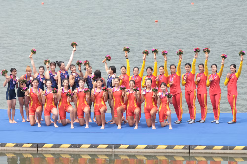 Chủ nhà Trung Quốc về nhất, Nhật Bản về nhì và thứ ba là các cô gái Việt Nam. (Ảnh: Đoàn Thể thao Việt Nam)