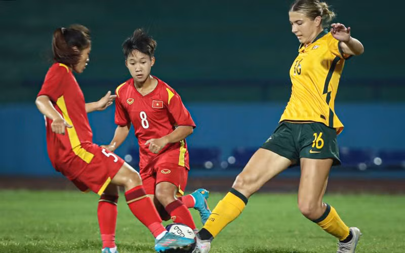 Các nữ tuyển thủ Australia sở hữu thể hình vượt trội. (Ảnh: VFF)