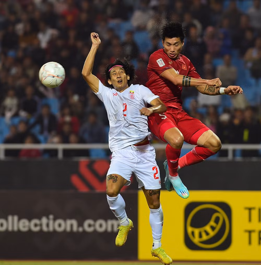 Quyết liệt tranh chấp.