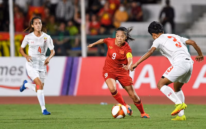 Huỳnh Như mở tỷ số cho tuyển nữ Việt Nam ở phút 12. (Ảnh: VOV)