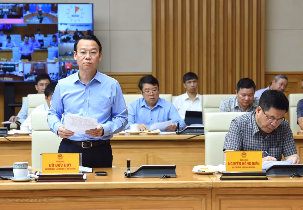 Bộ trưởng Tài nguyên và Môi trường Đỗ Đức Duy phát biểu. Bộ trưởng Tài nguyên và Môi trường Đỗ Đức Duy phát biểu.