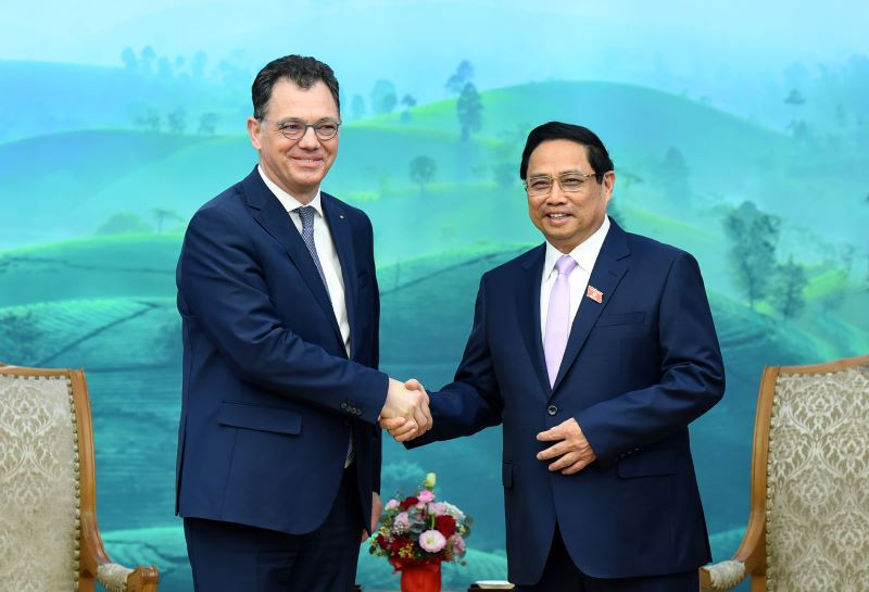Thủ tướng Phạm Minh Chính tiếp Bộ trưởng Kinh tế, Doanh nghiệp và Du lịch Romania Stefan-Radu Oprea.