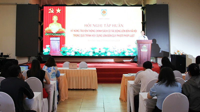 Quang cảnh hội nghị.