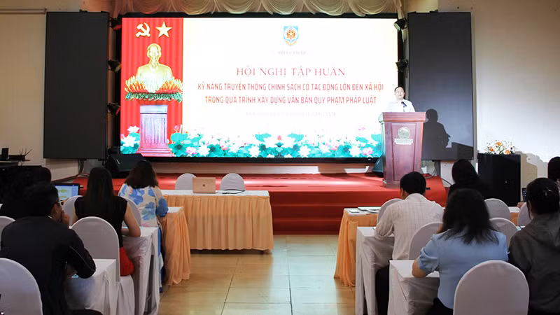 Quang cảnh hội nghị.