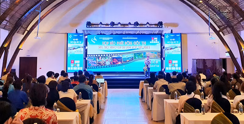 Quang cảnh buổi họp báo phát động cuộc thi.