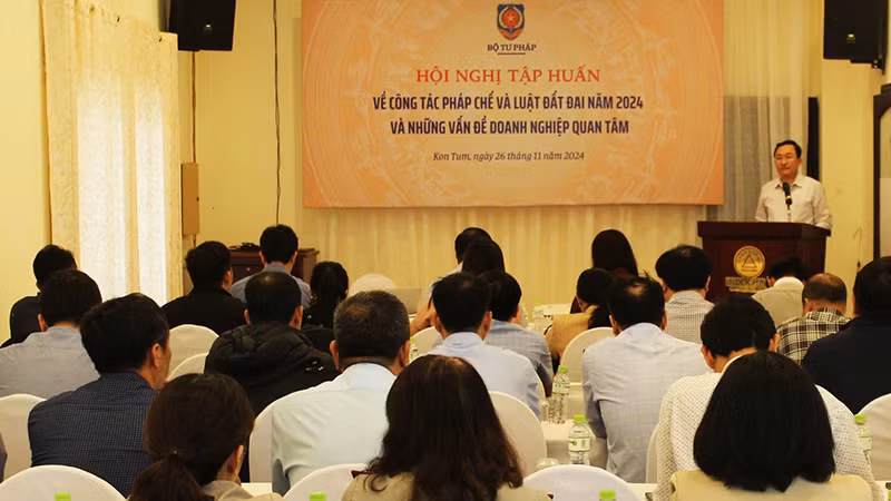 Quang cảnh Hội nghị.