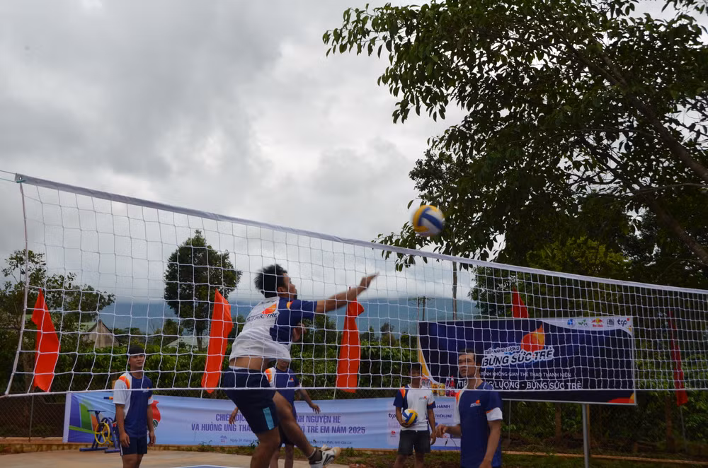 Thanh niên xã Ia Ka có thêm sân chơi bổ ích Thanh niên xã Ia Ka có thêm sân chơi bổ ích