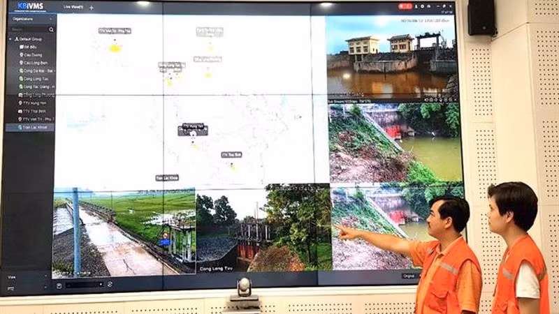 Tăng cường ứng dụng công nghệ thông tin trong phòng chống thiên tai. (Ảnh THANH VÂN)
